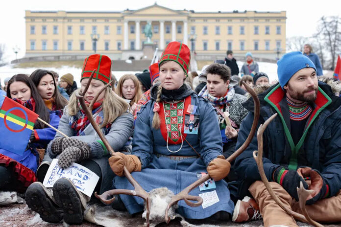 6 Erfaringer fra urfolkssamenes protest i Norge mot Fosen vindmøller
