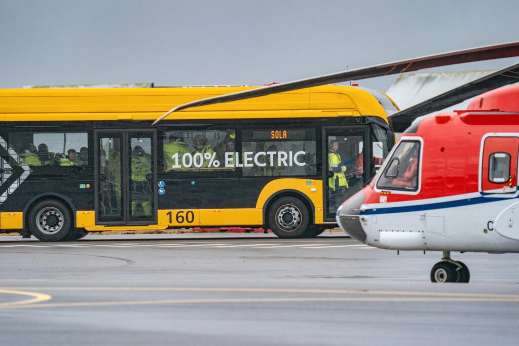 Å fly med redusert antall passasjerer og at helikopterflyginger først og fremst skjer i dagslys er to av tiltakene Safe mener må på plass etter helikopterulykken.