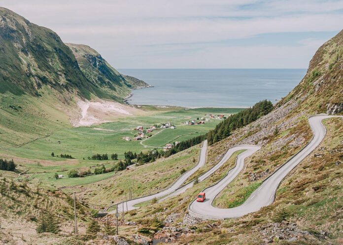 hoddevik beach road norway