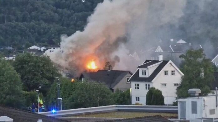 (+) Gerd satt på altanen. Så oppdaget hun flammene. - Bergensavisen