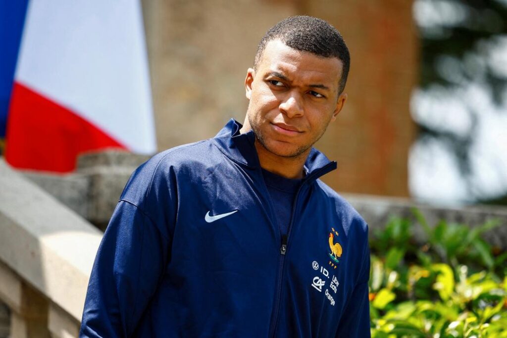 Kylian Mbappé sier han var ulykkelig det siste året i PSG