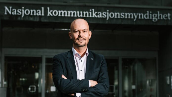 John-Eivind Velure, Avdelingsdirektør Spektrumsavdelinga i Nasjonal kommunikasjonsmyndighet