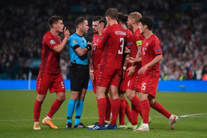 Danskene vil ha revansj mot England