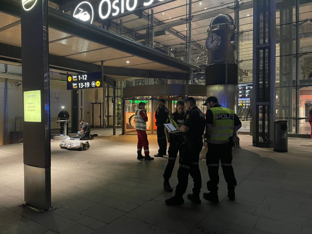 Oslo, Knivstikking | Ny knivstikking i Oslo – 16-åring kritisk skadd