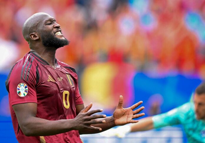 VAR-avgjørelse slaktes etter to annullerte Lukaku-mål for Belgia - VG