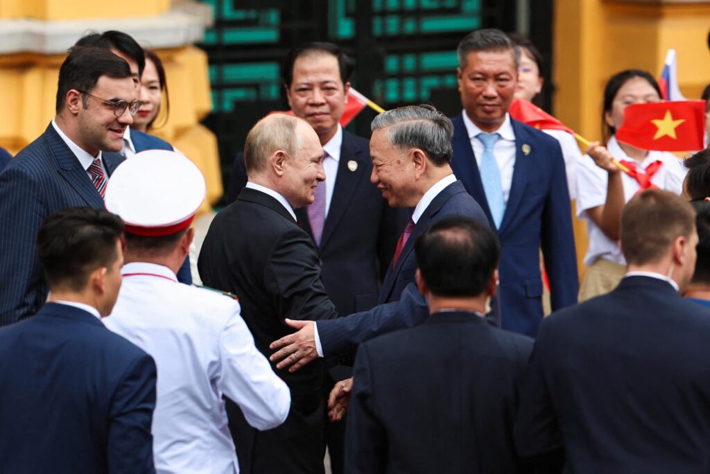 Putin møtte Vietnams president Tô Lâm torsdag.