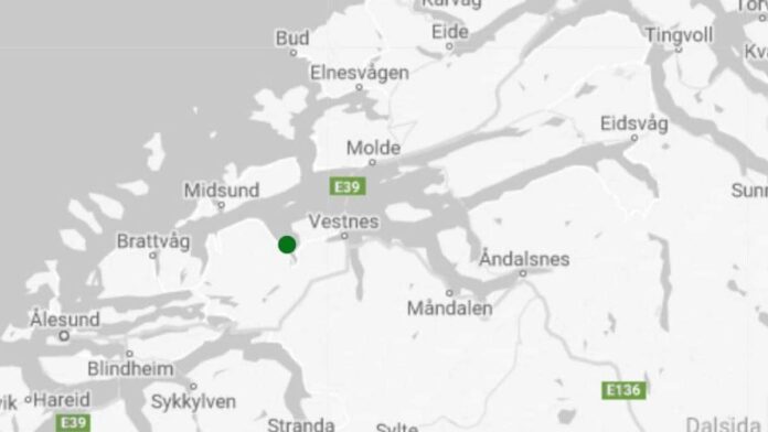 Jordsjelv Ca. 20 km sørvest for Molde