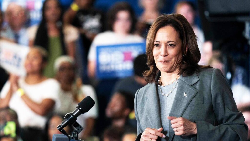 Kamala Harris drev valgkamp for seg selg ov president Biden i North Carolina på torsdag.