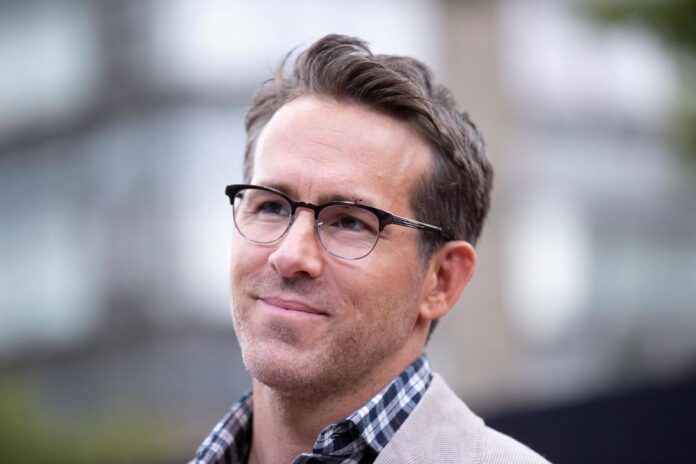 Kjendisene Ryan Reynolds og Halsey hyller avdøde Bella Brave