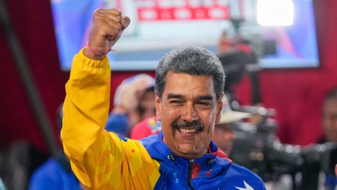 Nicolás Maduro med knyttet neve etter valgseier