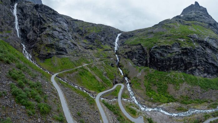 Trollstigen stengt