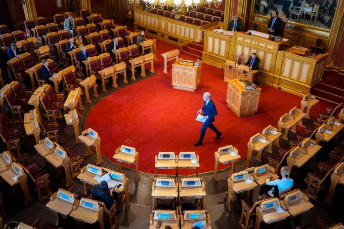 Stortingspolitikere har fått mindre tillit til mediene